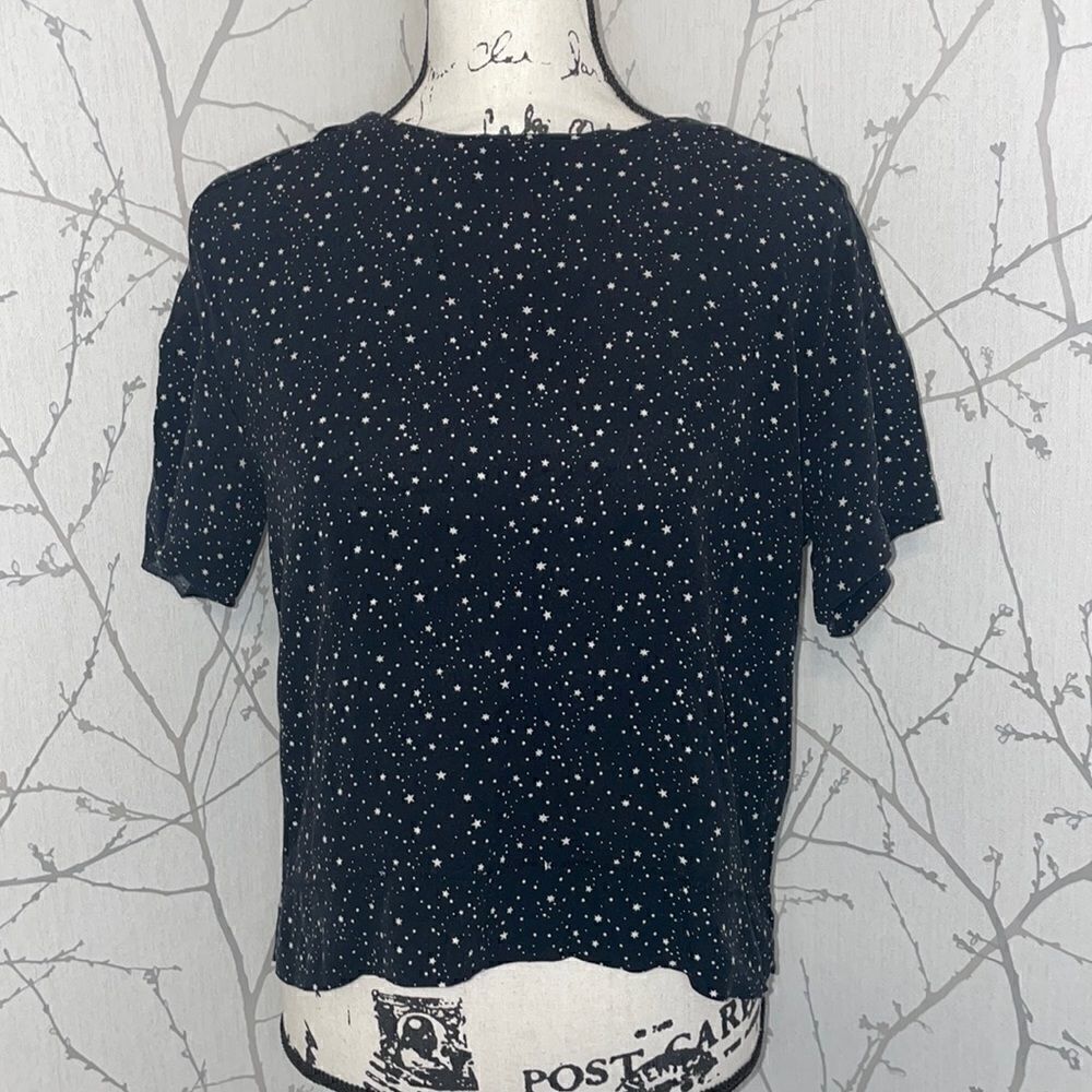 H&M star print top, Size 6‎